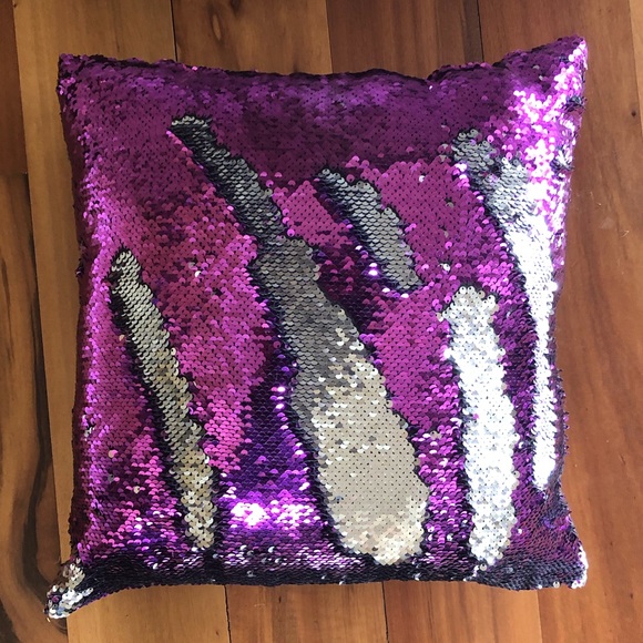 Sequin Accent Pillow - Picture 6 of 6